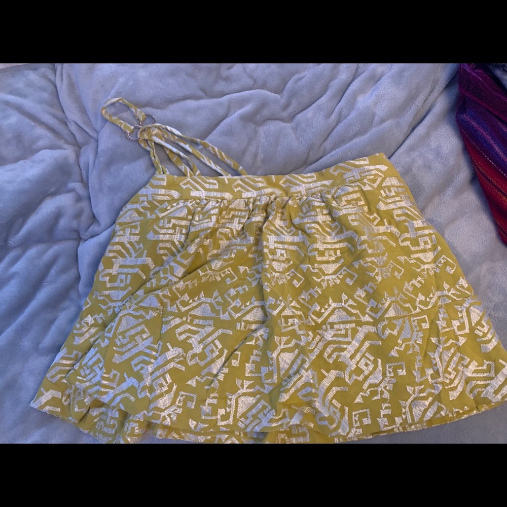 One shoulder top